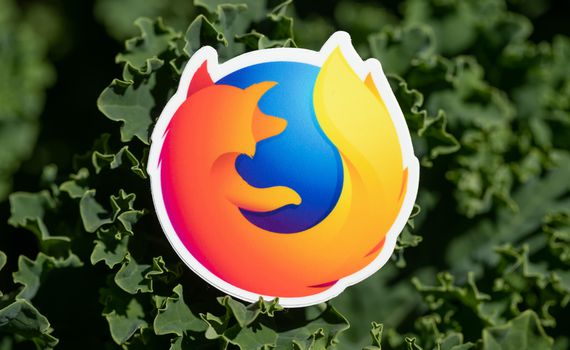 Microsoft staffer riles Firefox faithful by telling Mozilla to embrace Chrome